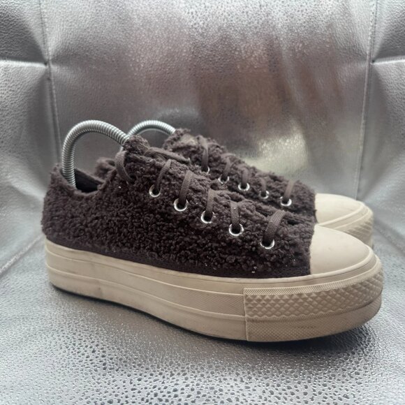 Size 8 Converse Chuck Taylor All Star Womens Purple Sherpa Platform Shoe 572201C - Picture 1 of 11